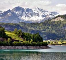 Fusione dei ghiacciai:  le Alpi crescono 2 mm all'anno 