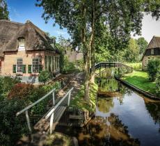 Giethoorn, la Venezia dei Paesi Bassi 