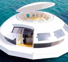 Anthénea, il primo eco-hotel galleggiante al mondo