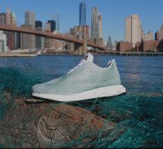 Scarpe ecologiche: le sneakers realizzate con rifiuti oceanici 