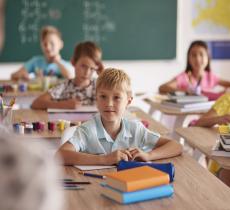 Inghilterra: bambini a scuola non autorizzati a bere acqua 