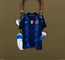 Inter, la nuova maglia realizzata con il 95% di plastica riciclata