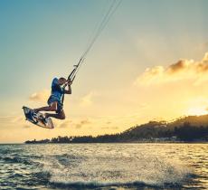 Kitesurf dalle Origini al Successo Odierno– In a Bottle