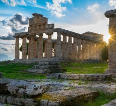 Paestum: Poseidonia in Mostra tra Archeologia e Clima– In a Bottle