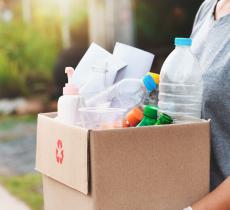 Un macchinario per riciclare la plastica a casa - In a Bottle