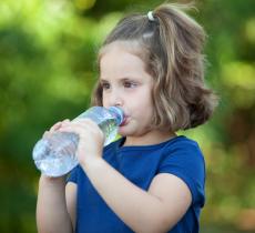 Ritorno a scuola: consigli pratici per una corretta idratazione 