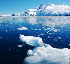 L'iceberg più grande al mondo si stacca dall'Antartide