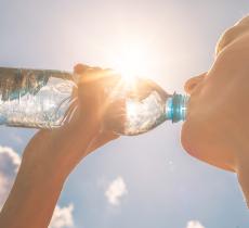 Ulla ti Ricorda di Bere Lampeggiando per una Corretta Idratazione – In a Bottle