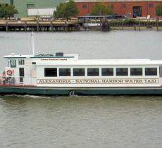 In America water taxi al posto della metropolitana - In a Bottle