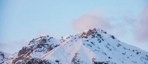 Acqua ad alta quota in inverno la gestione dell’idratazione tra trekking e rifugi