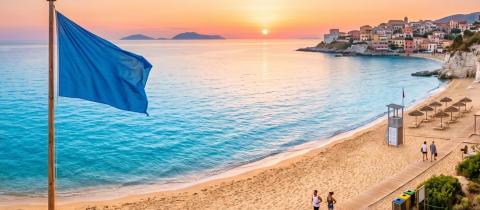 Bandiere Blu 2026 le migliori spiagge e i mari più belli d'Italia