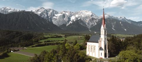 L’oro blu di Innsbruck il viaggio dell’acqua alpina tra sorgenti millenarie e benessere