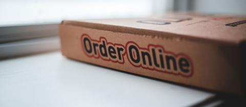 Dove si butta il cartone della pizza