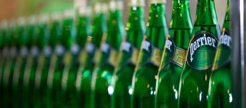 Acqua Perrier accompagna la mostra “Goût de/Good France” 