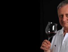Come abbinare acqua e vino ai piatti serviti a tavola  