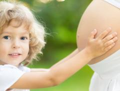 L'idratazione del bambino inizia nella pancia della mamma