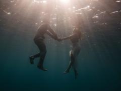 Per gli amanti dell’acqua arriva l’underwater wedding