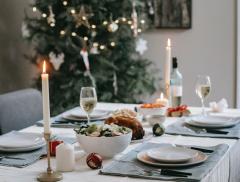 Pranzi e cene delle feste: 5 consigli green per conciliare gusto e ambiente
