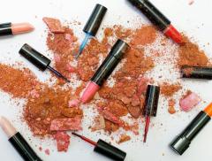 Dove buttare i cosmetici