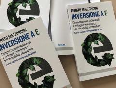 “Inversione a E”, il libro che spiega come sarà la mobilità sostenibile
