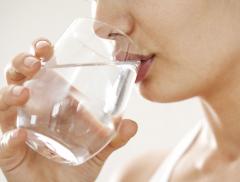 Come scegliere l'acqua migliore da bere