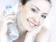 Improve Your Mood with Ladies' Glass Water | In a Bottle