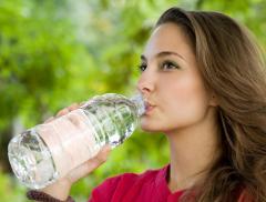 Perché l’acqua è un valido alleato per la salute del cervello