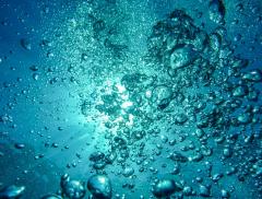 Come estrarre idrogeno e litio dall’acqua di mare