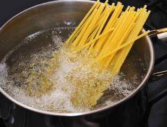 Riciclare Acqua di Cottura della Pasta – In a Bottle