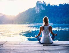 Woga o Water Yoga: lo Yoga in Acqua Calda – In a Bottle