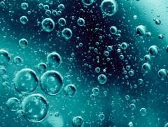 Scoperte due diverse forme dell'acqua – In a Bottle