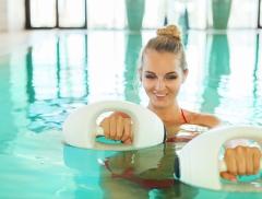 Ginnastica in acqua in estate: in forma con il Water Workout