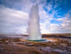 Le Esplosioni dello Steamboat il Geyser più alto del Mondo – In a Bottle