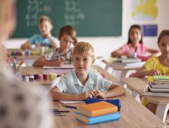 Inghilterra: bambini a scuola non autorizzati a bere acqua 