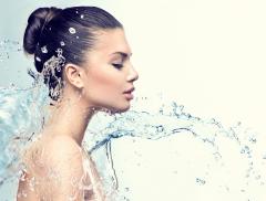 L'acqua è un valido aiuto contro l'acne