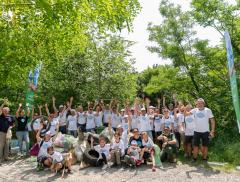 Nestlé on the front line during cleaning activities organised to mark World Oceans Day - In a Bottle
