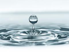 Se le gocce d'acqua danzano come ballerine - In a Bottle