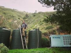 Skywater, il dispositivo che estrae acqua dall’aria – In a Bottle