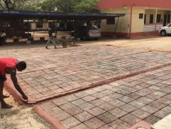 Strade di plastica per il Ghana 