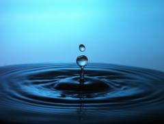 Water Drop, la tecnica per fotografare una goccia d’acqua – In a Bottle