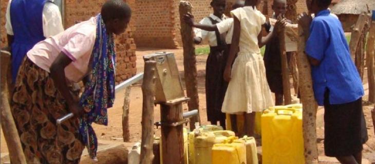 L'album "Acqua di Natale" per sostenere l'AMREF in Kenya  