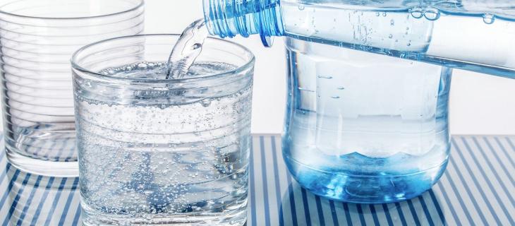 Acqua e bicarbonato: il rimedio per gengive infiammate