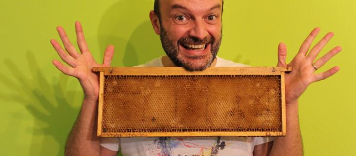 Giuseppe Manno e la protezione delle api e della biodiversità tramite il progetto Apicoltura Urbana  