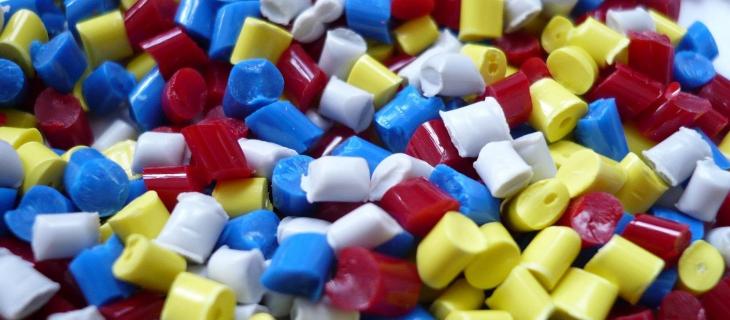 L'invenzione e la storia della plastica