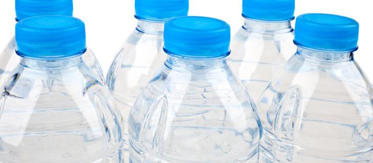 Acqua in bottiglia in UK: +40% di vendite rispetto a 30 anni fa