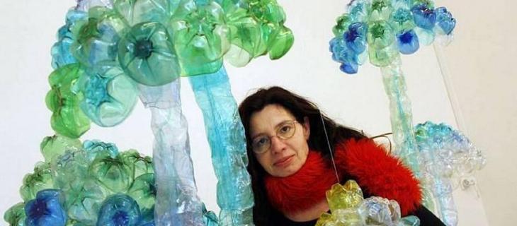 Veronika Richterová, l’arte di dare nuova vita al PET 