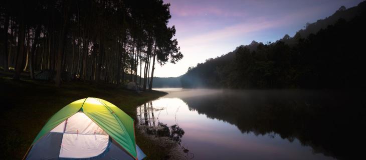 Arriva il “Water Camping”, la nuova tendenza per gli amanti del campeggio e della pesca - In a Bottle Arriva il “Water Camping”, la nuova tendenza per gli amanti del campeggio e della pesca - In a Bottle