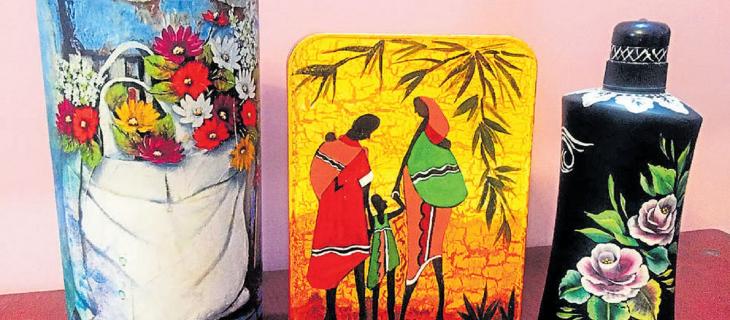 Bottle art, arte applicata al riciclo di bottiglie di plastica 