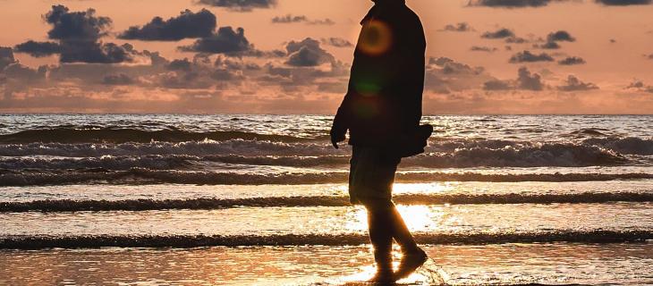 Perché camminare in acqua fa bene al nostro corpo