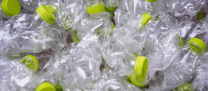 Come rafforzare il cemento con le bottiglie di plastica Come rafforzare il cemento con le bottiglie di plastica